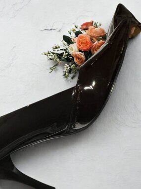 Nine West Brown Patent pump - 10